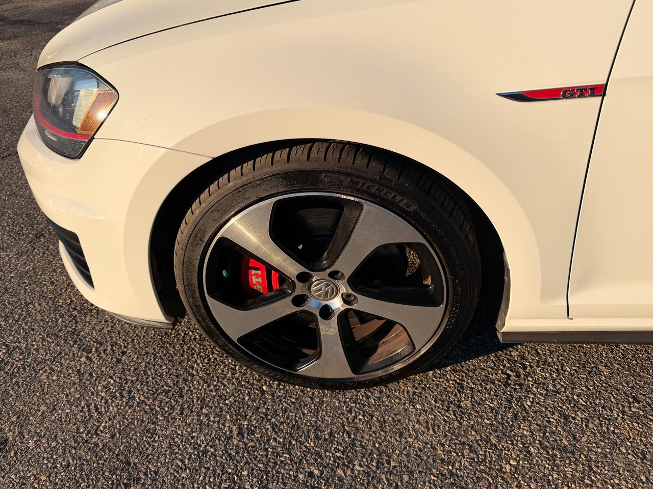 Volkswagen Golf GTI 2.0T 4-Door Autobahn DSG 2017