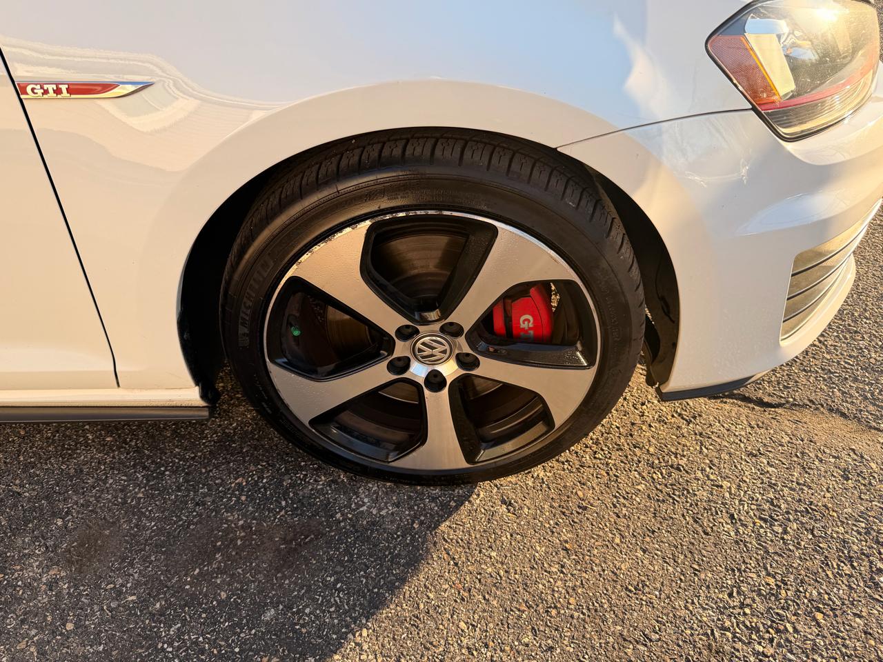 Volkswagen Golf GTI 2.0T 4-Door Autobahn DSG 2017