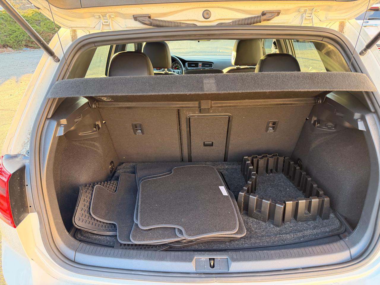 Volkswagen Golf GTI 2.0T 4-Door Autobahn DSG 2017