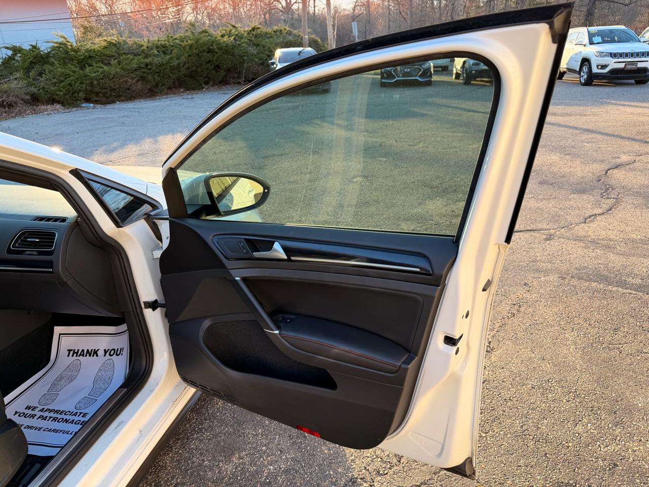 Volkswagen Golf GTI 2.0T 4-Door Autobahn DSG 2017