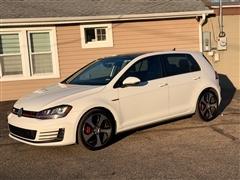 2017 Volkswagen Golf GTI 