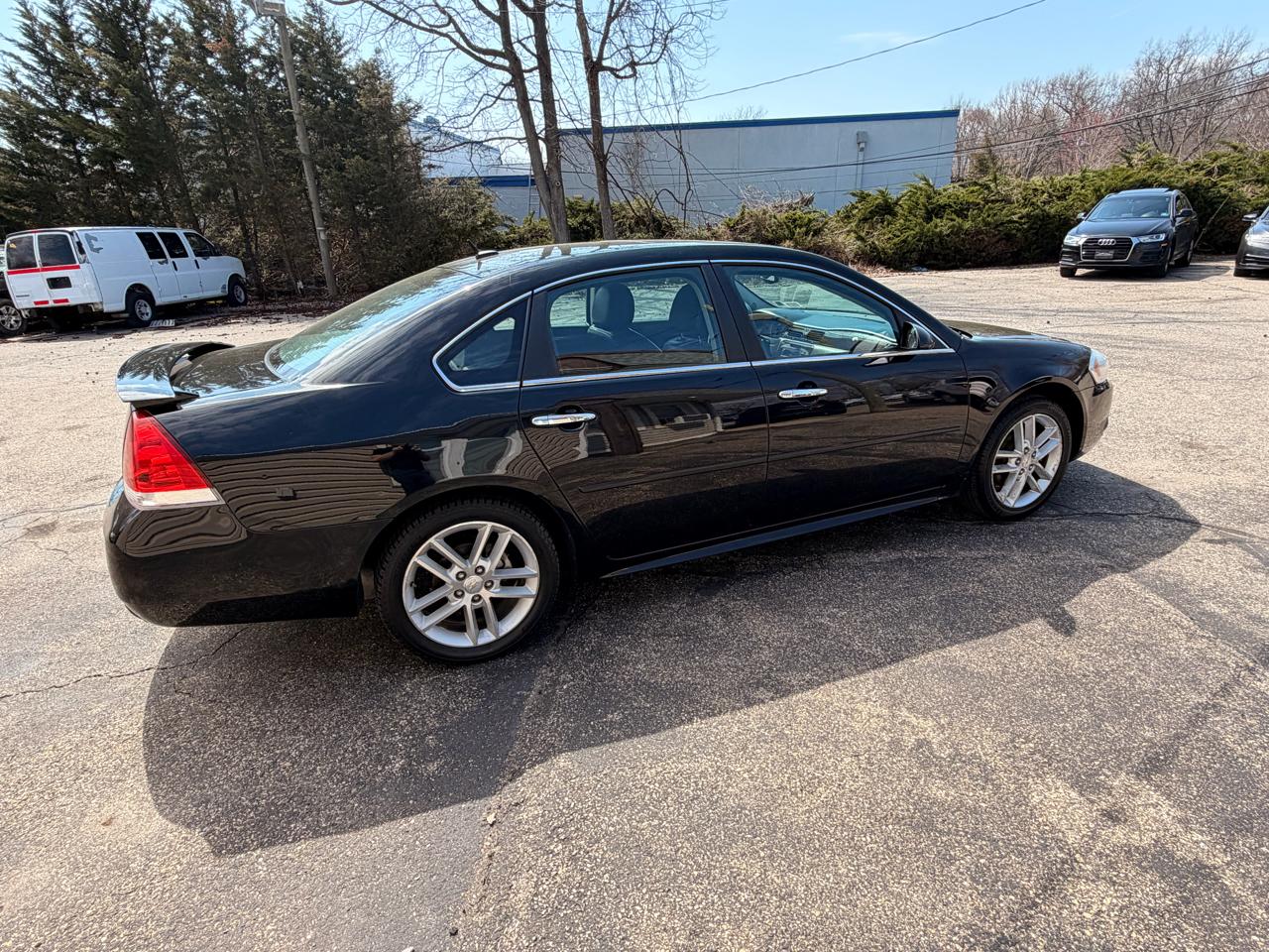 Chevrolet Impala 4dr Sdn LTZ 2012