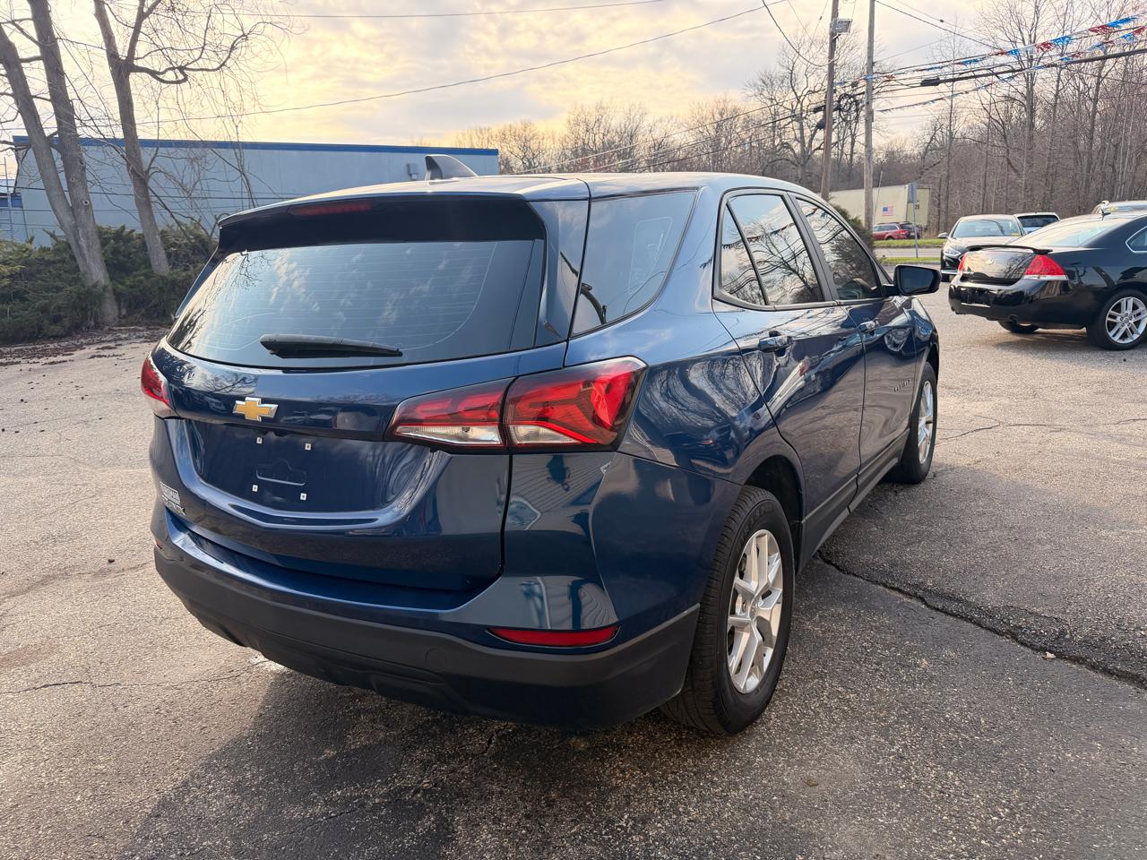 Chevrolet Equinox FWD 4dr LS w/1LS 2023