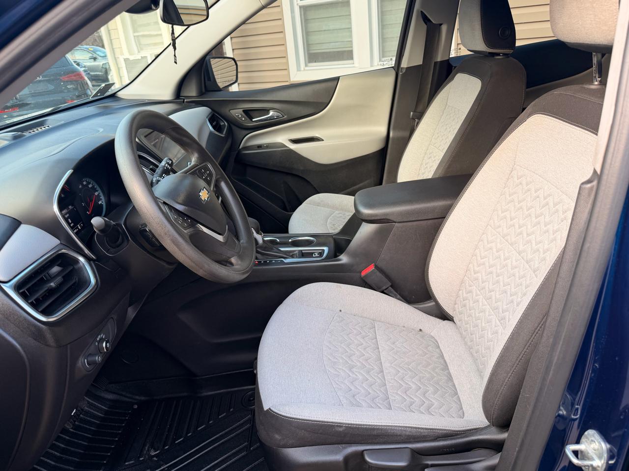 Chevrolet Equinox FWD 4dr LS w/1LS 2023