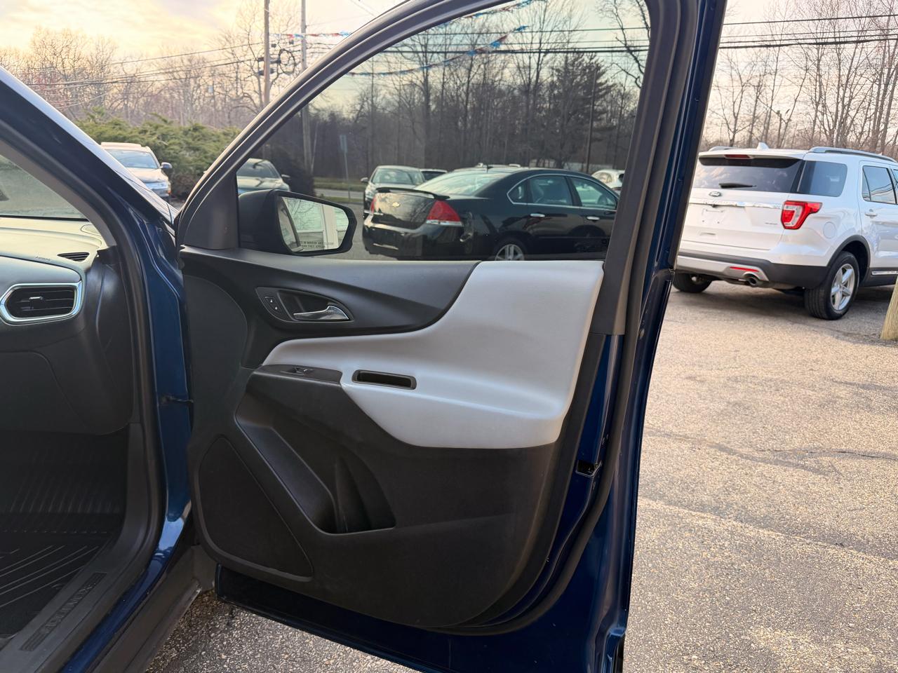 Chevrolet Equinox FWD 4dr LS w/1LS 2023