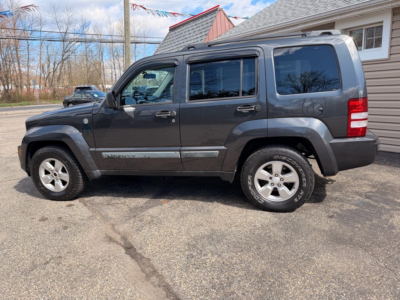 Jeep Liberty 4WD 4dr Sport 2010