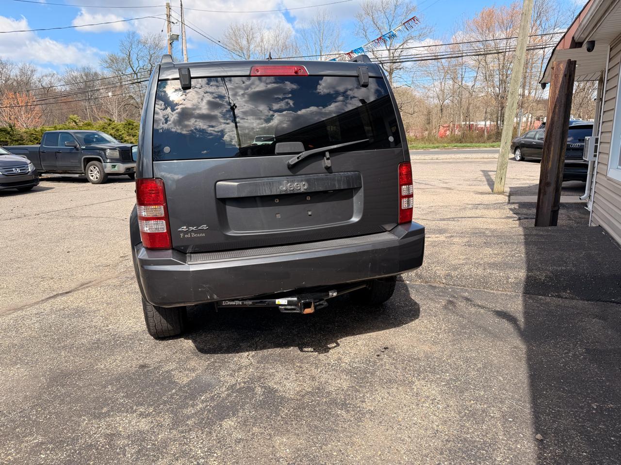 Jeep Liberty 4WD 4dr Sport 2010
