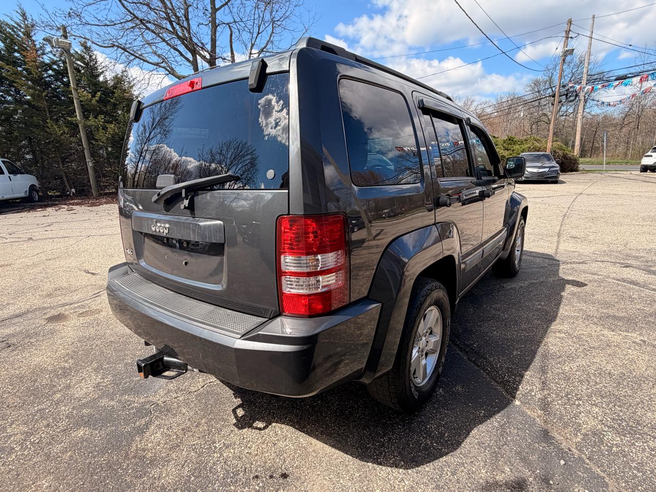 Jeep Liberty 4WD 4dr Sport 2010