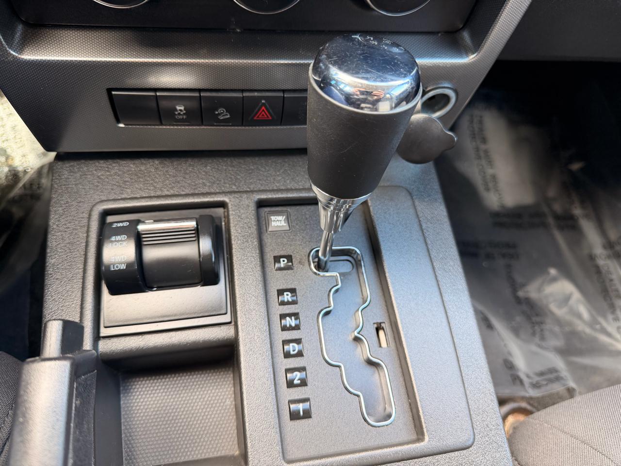 Jeep Liberty 4WD 4dr Sport 2010