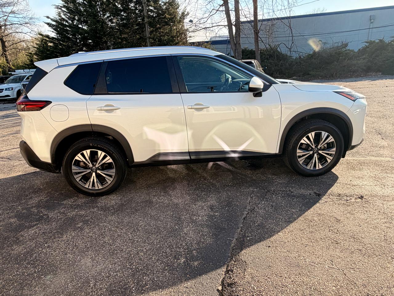 Nissan Rogue FWD SV 2022