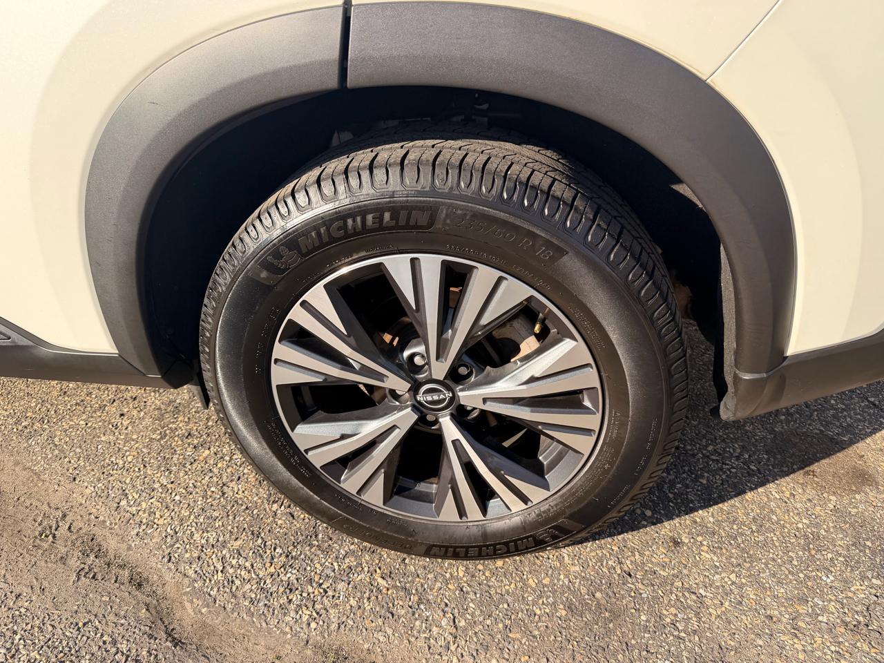 Nissan Rogue FWD SV 2022