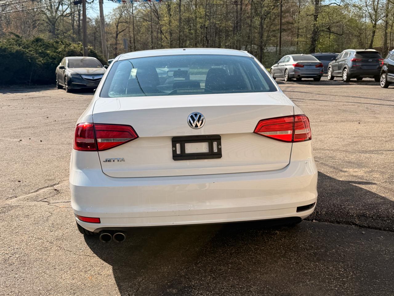 Volkswagen Jetta Sedan 4dr Auto 2.0L S 2015