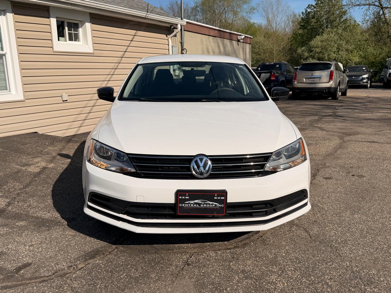 Volkswagen Jetta Sedan 4dr Auto 2.0L S 2015