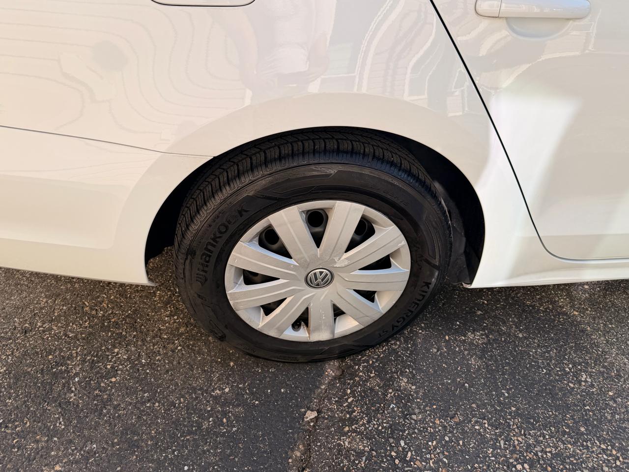 Volkswagen Jetta Sedan 4dr Auto 2.0L S 2015