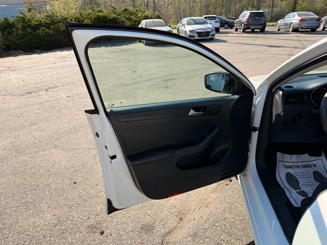 Volkswagen Jetta Sedan 4dr Auto 2.0L S 2015