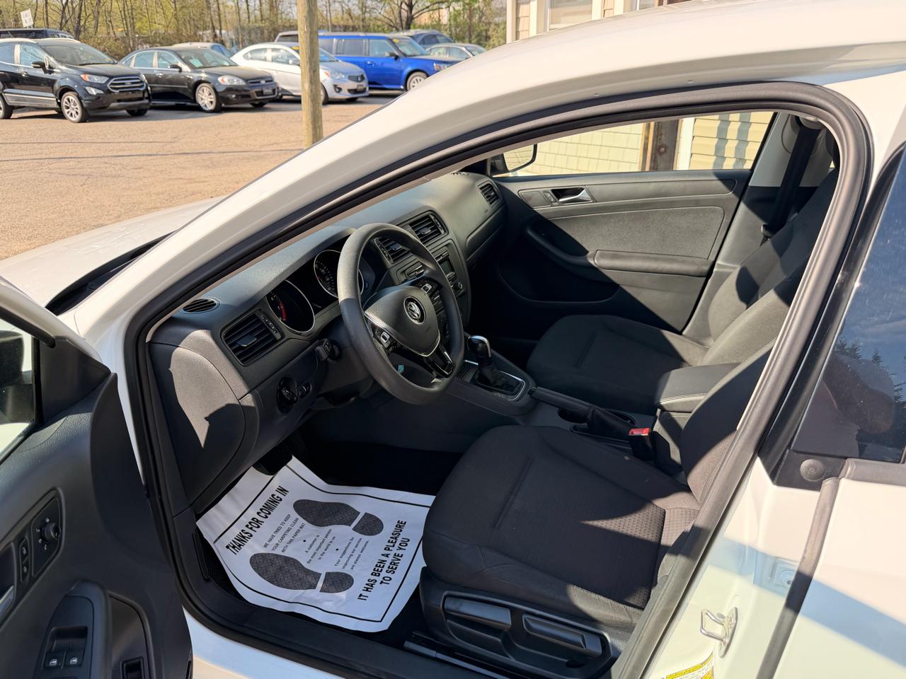 Volkswagen Jetta Sedan 4dr Auto 2.0L S 2015