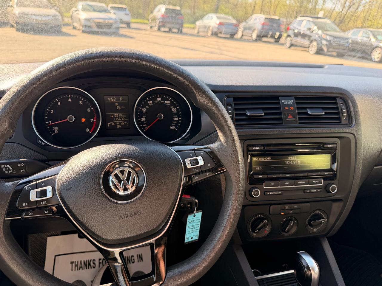 Volkswagen Jetta Sedan 4dr Auto 2.0L S 2015