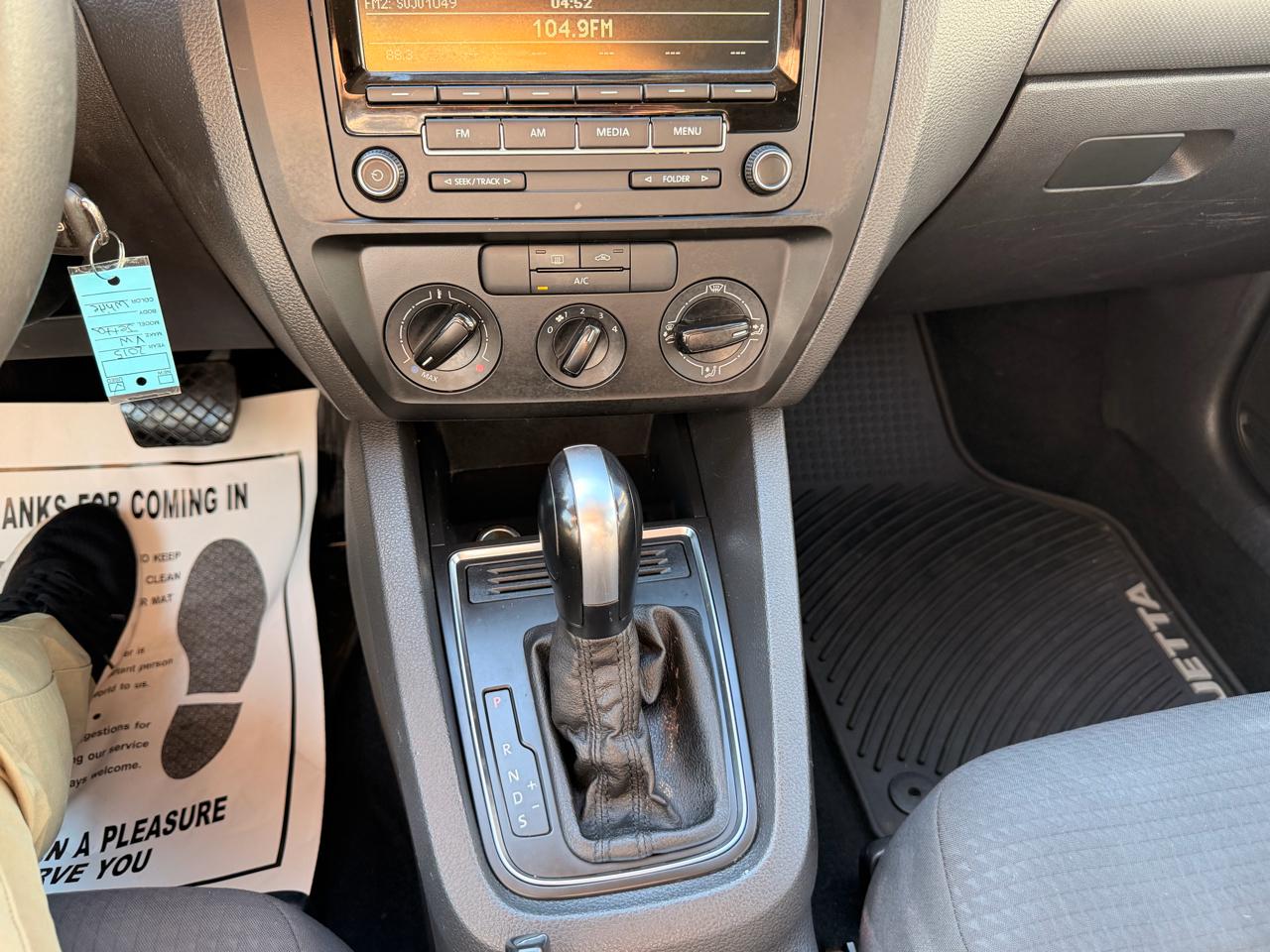 Volkswagen Jetta Sedan 4dr Auto 2.0L S 2015