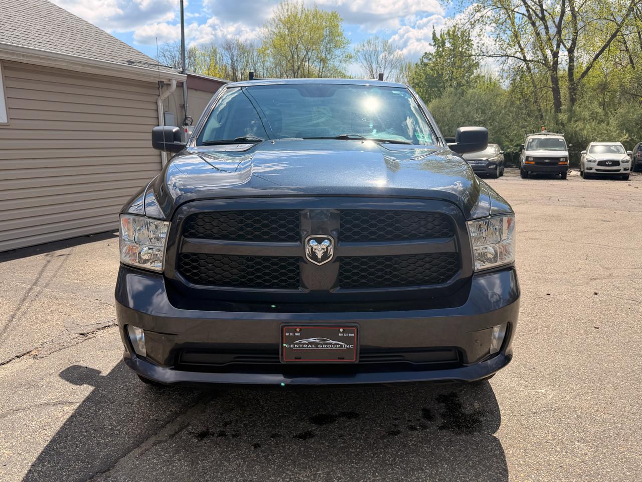 RAM 1500 Express 4x4 Quad Cab 6'4" Box 2018