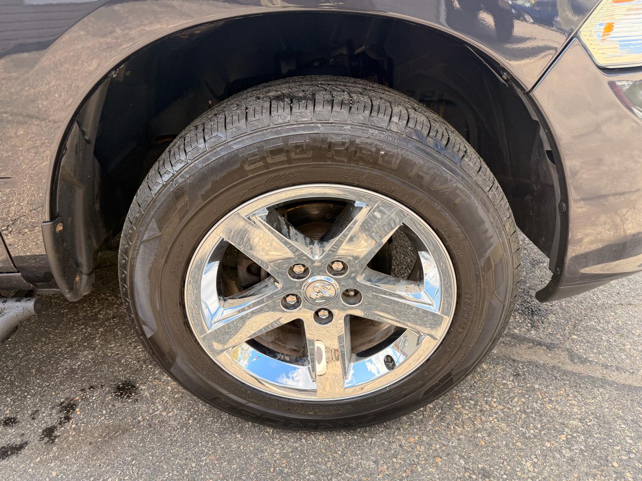 RAM 1500 Express 4x4 Quad Cab 6'4" Box 2018