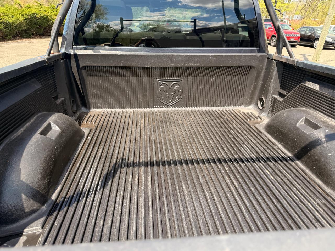 RAM 1500 Express 4x4 Quad Cab 6'4" Box 2018