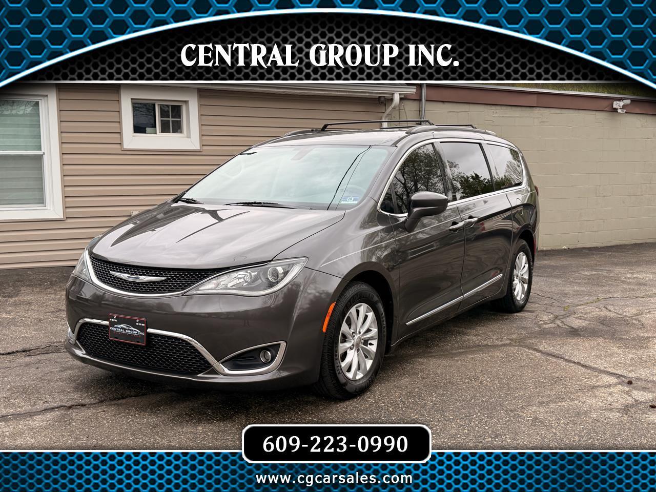 2017 Chrysler Pacifica Touring-L FWD