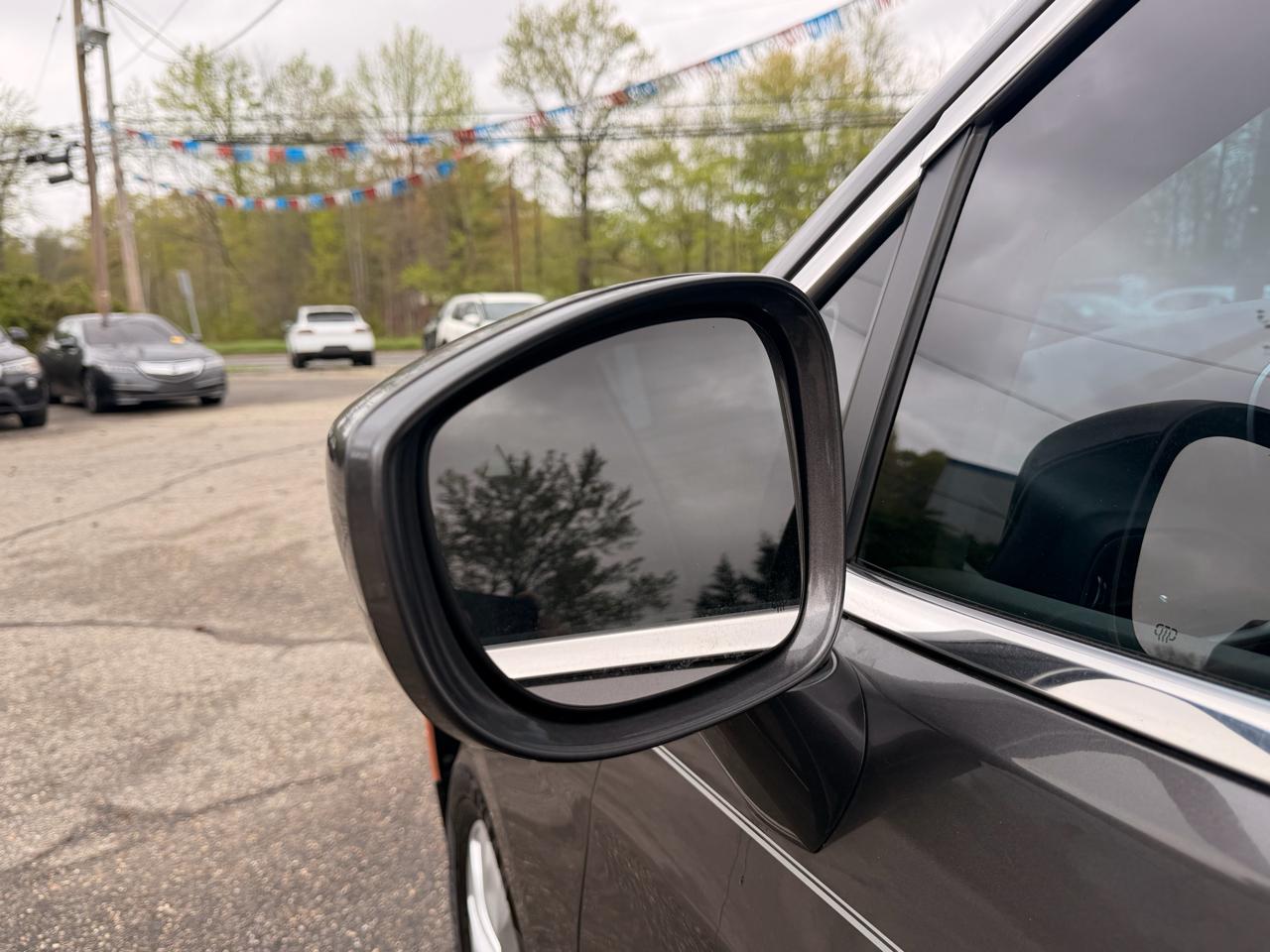 Chrysler Pacifica Touring-L FWD 2017