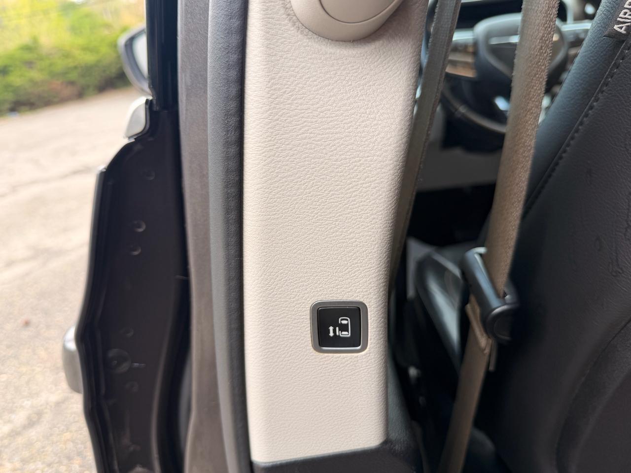 Chrysler Pacifica Touring-L FWD 2017