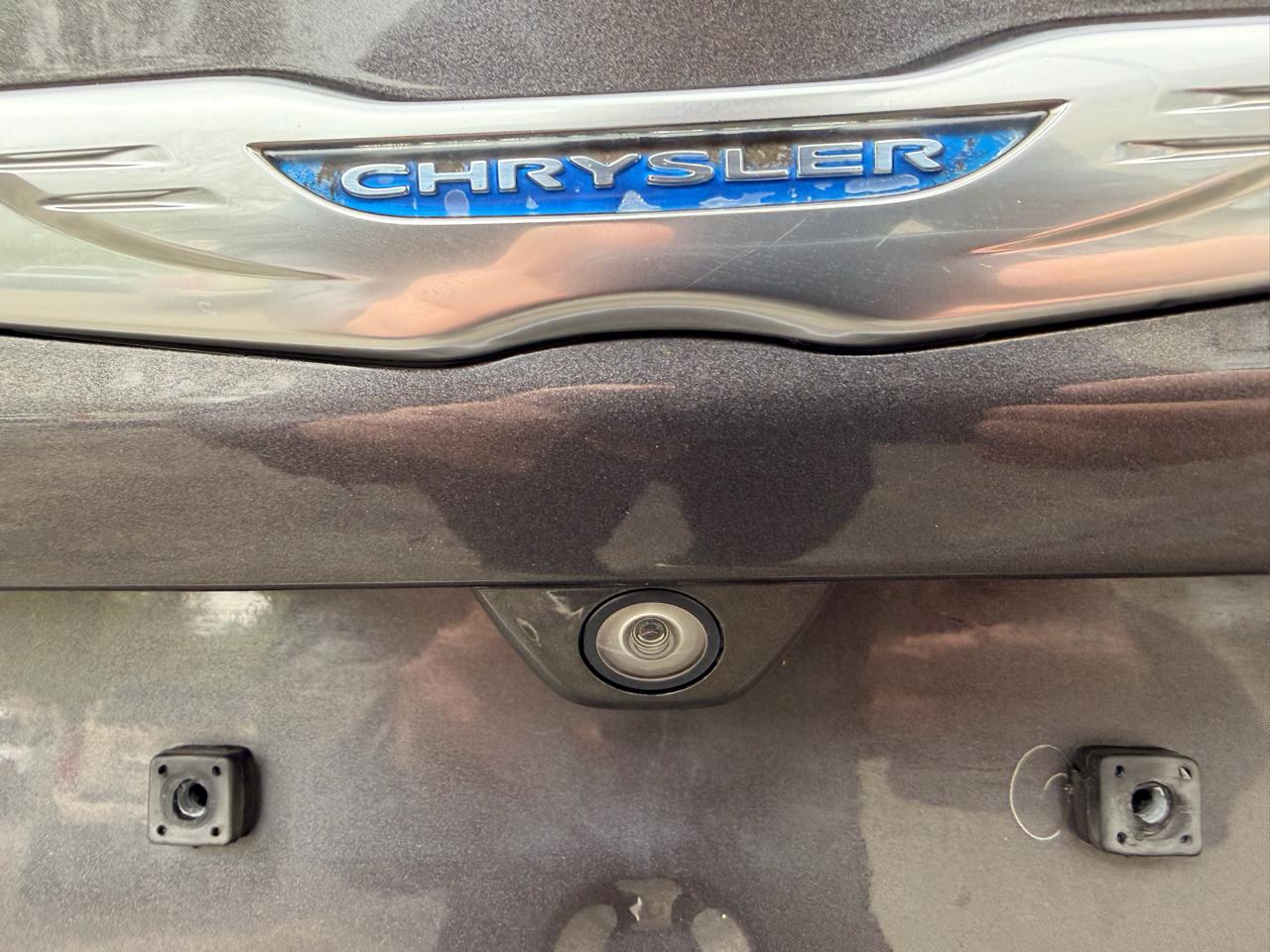 Chrysler Pacifica Touring-L FWD 2017