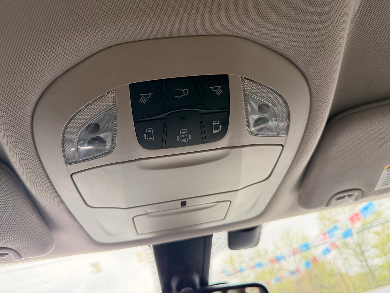 Chrysler Pacifica Touring-L FWD 2017