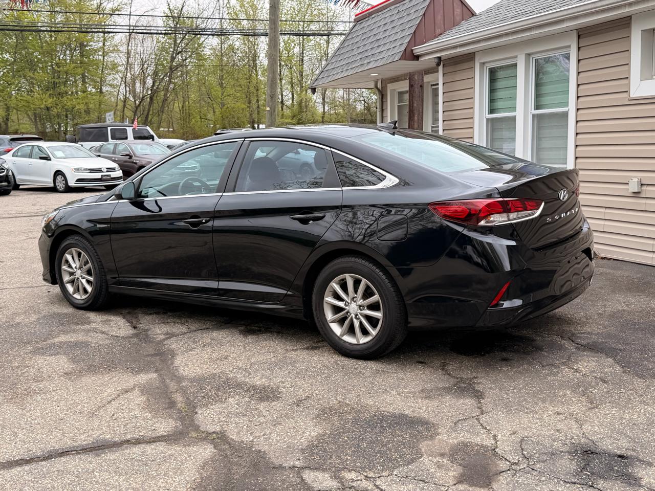 Hyundai Sonata SE 2.4L 2019