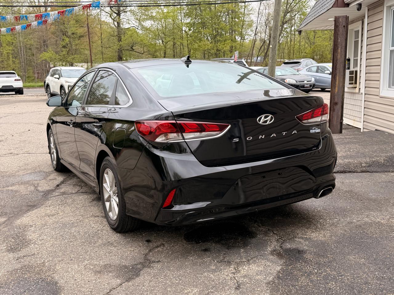 Hyundai Sonata SE 2.4L 2019