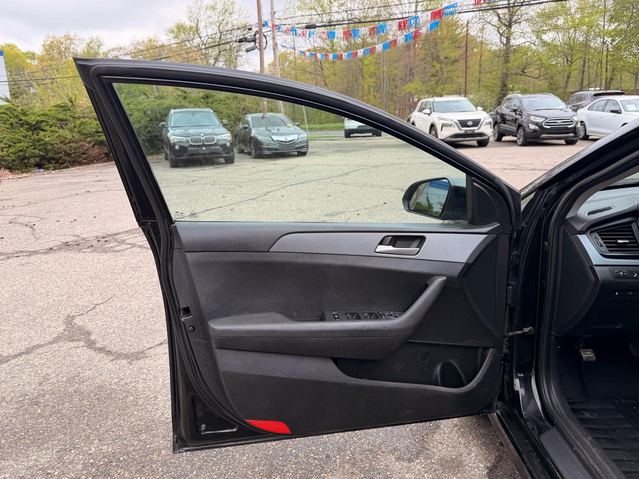 Hyundai Sonata SE 2.4L 2019