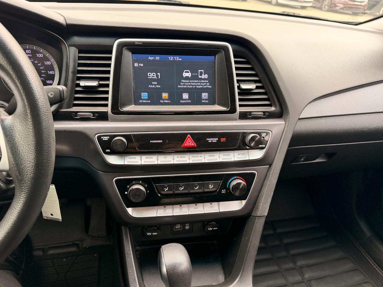 Hyundai Sonata SE 2.4L 2019