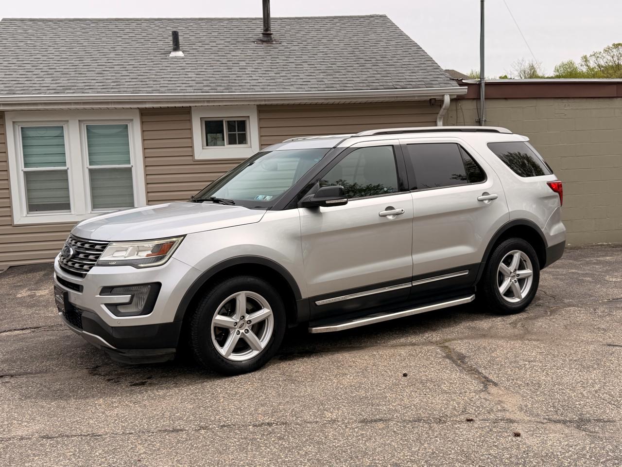 Ford Explorer 4WD 4dr XLT 2016