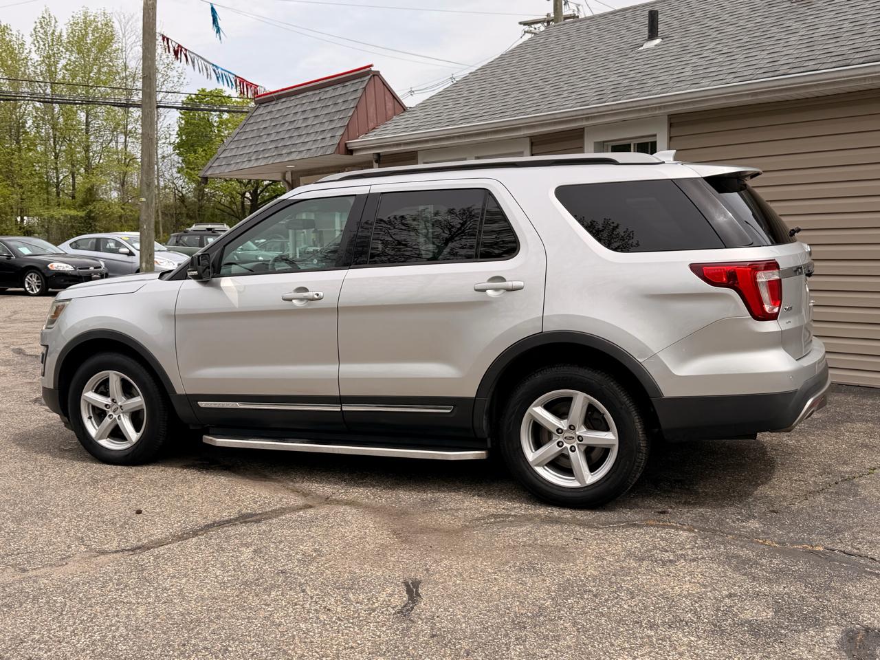 Ford Explorer 4WD 4dr XLT 2016