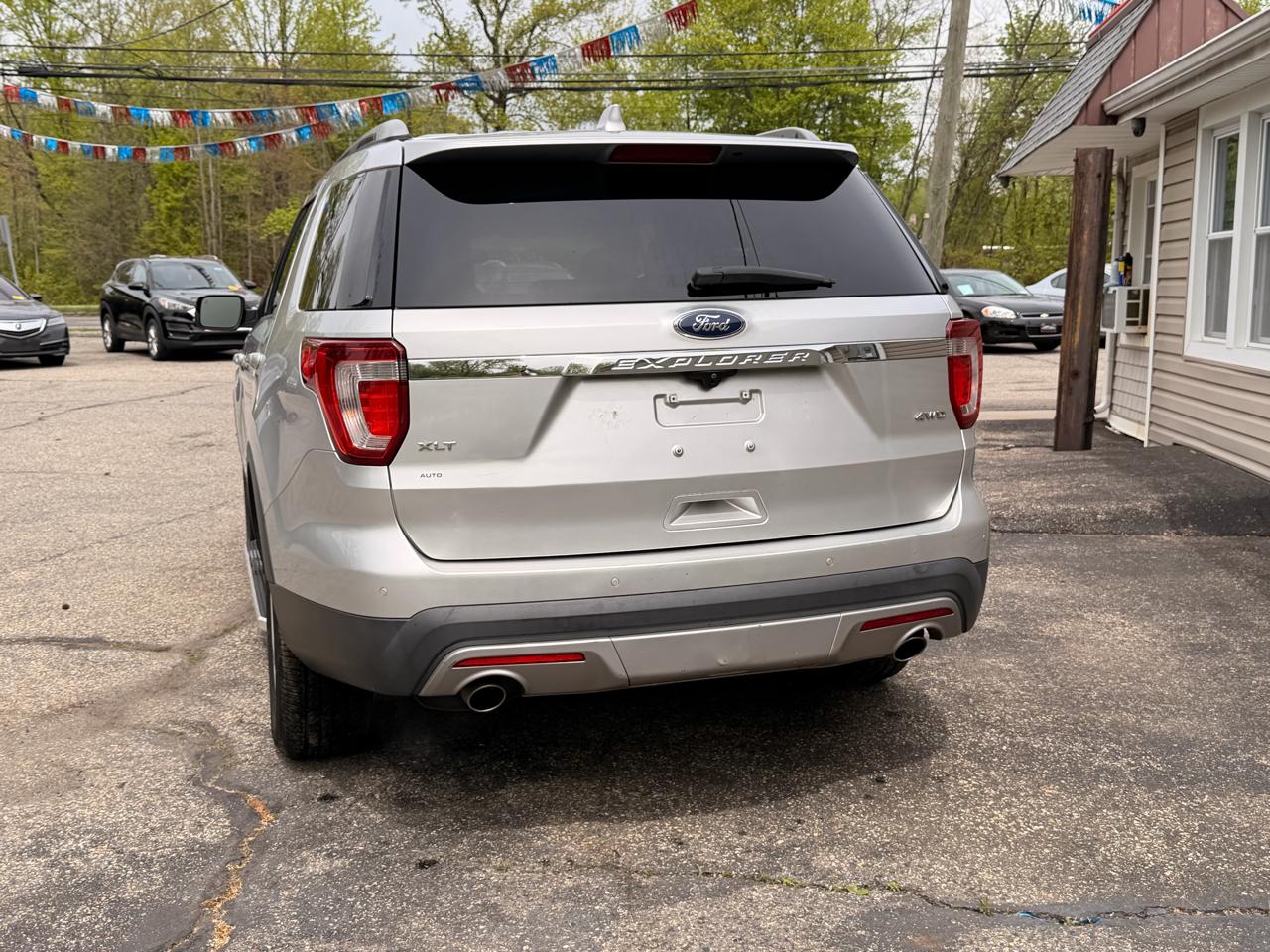 Ford Explorer 4WD 4dr XLT 2016