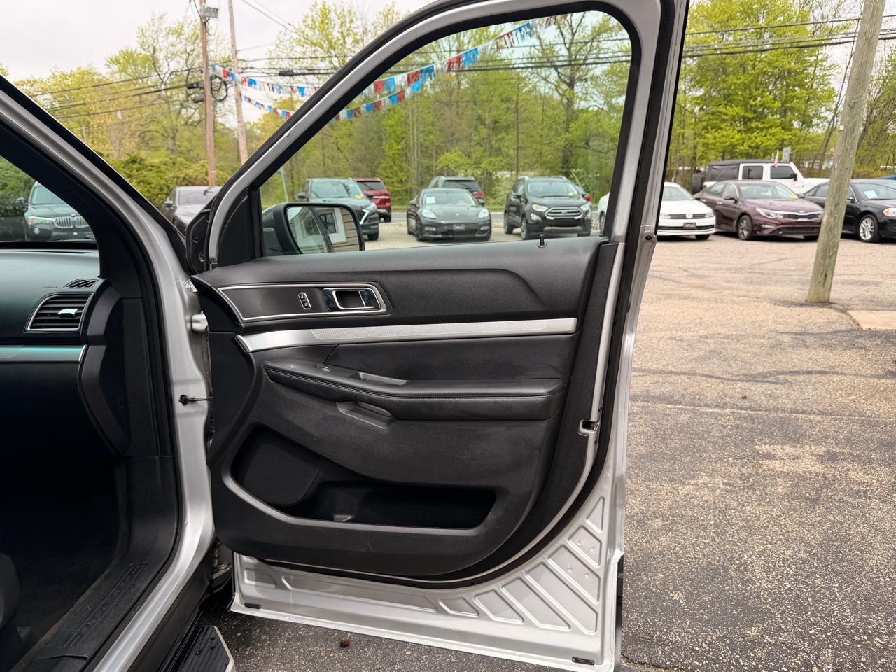 Ford Explorer 4WD 4dr XLT 2016