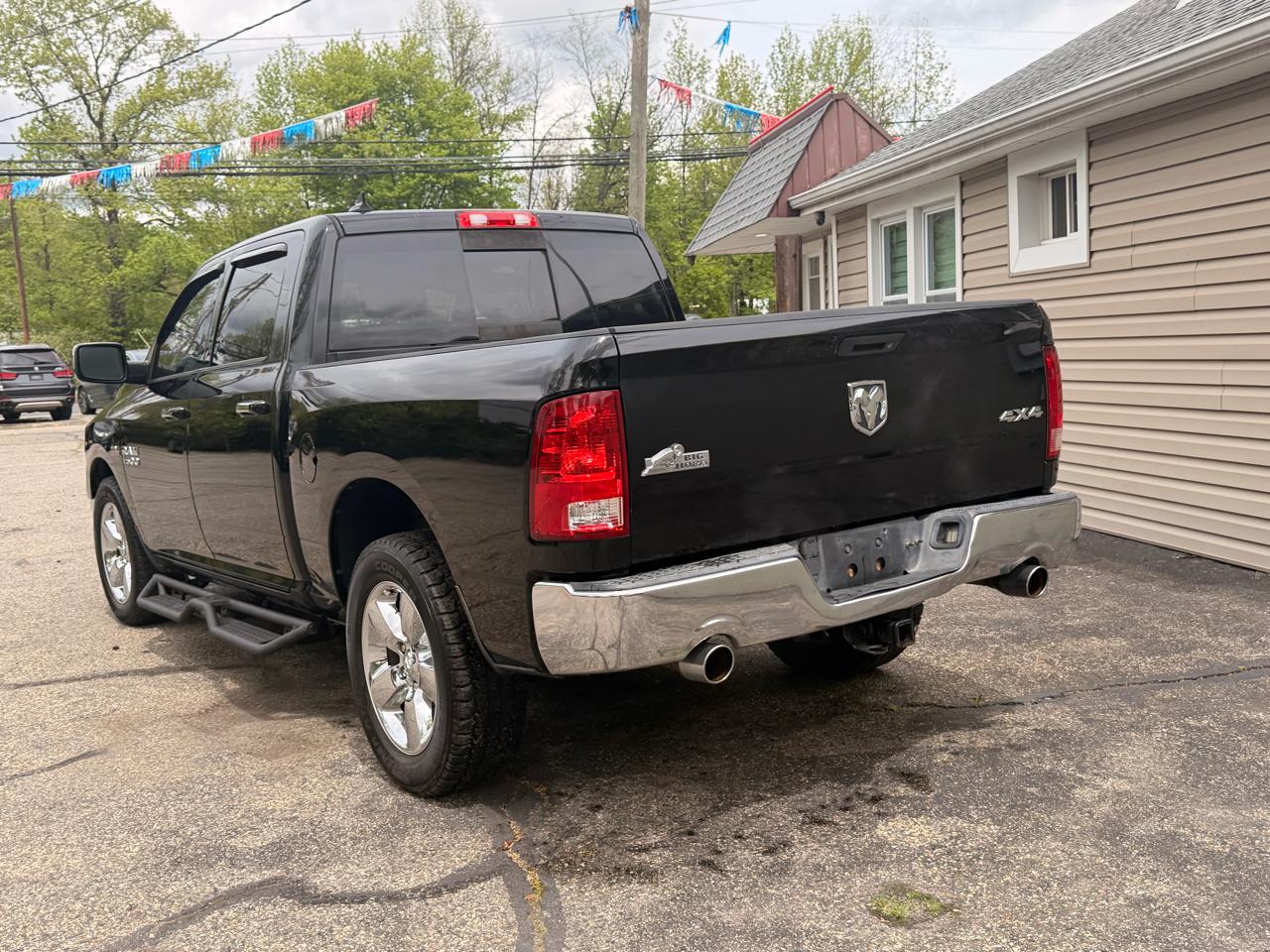 RAM 1500 4WD Crew Cab 140.5" Big Horn 2014