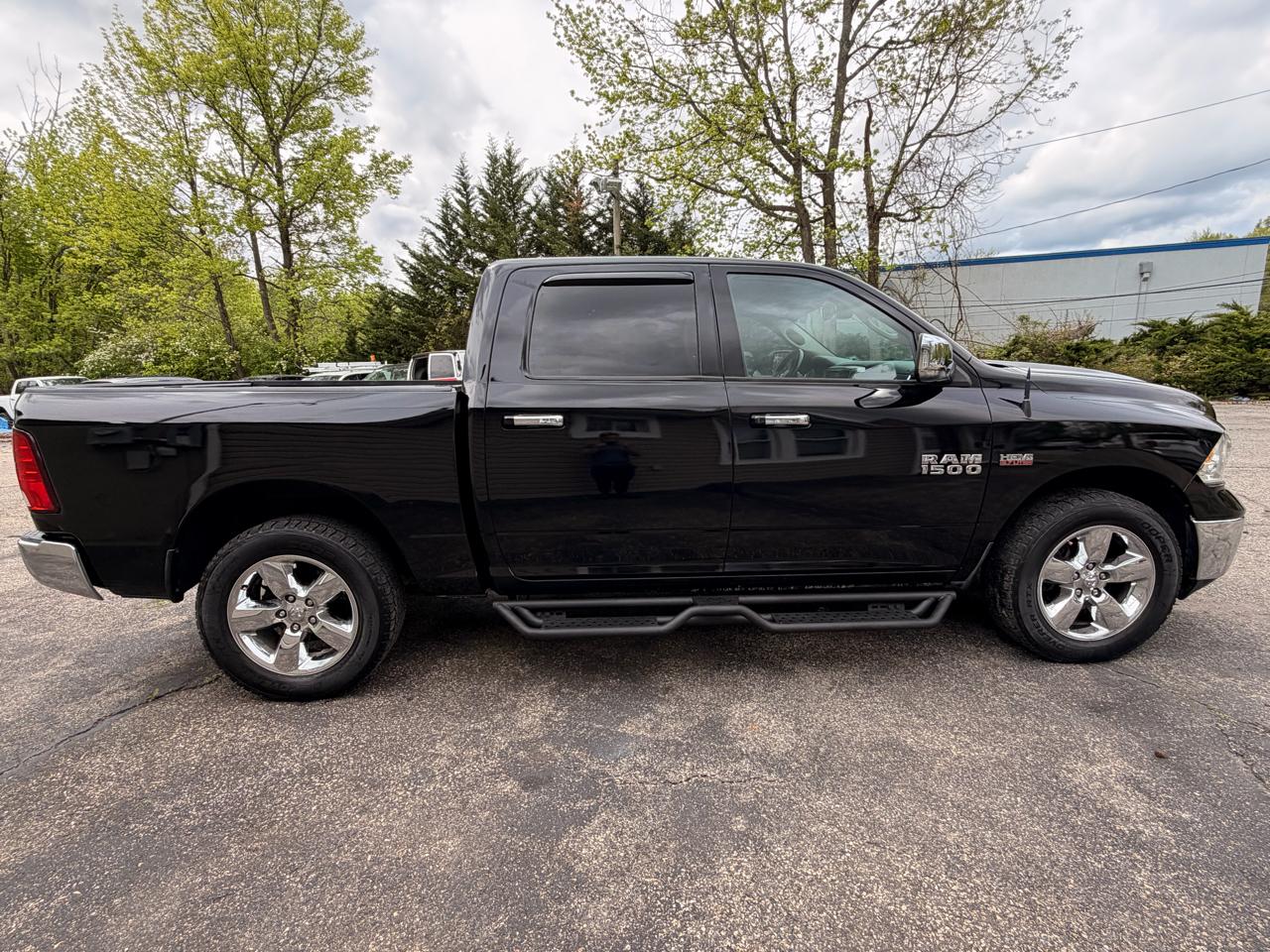 RAM 1500 4WD Crew Cab 140.5" Big Horn 2014