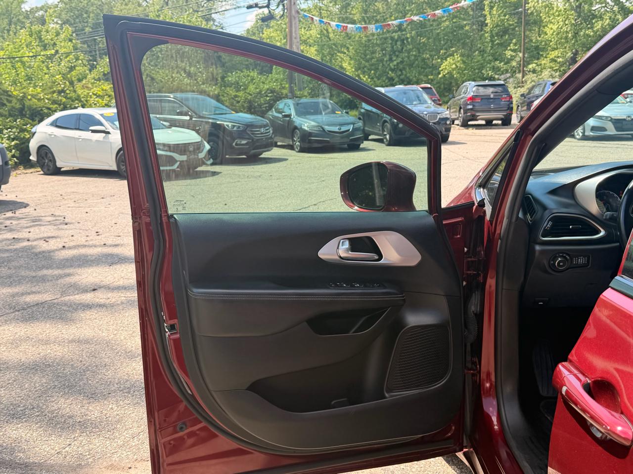 Chrysler Pacifica Touring L FWD 2018