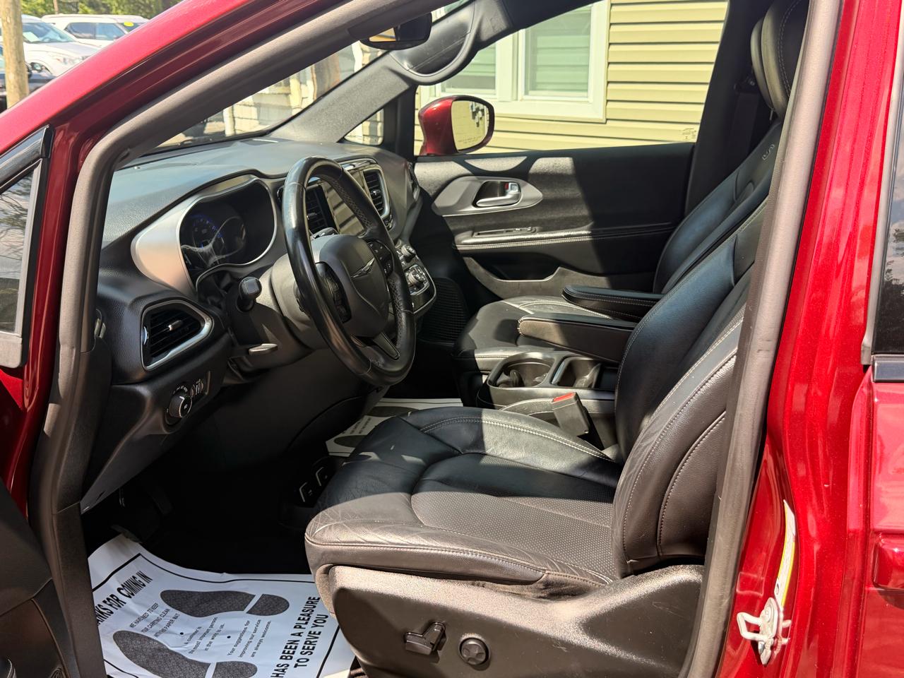 Chrysler Pacifica Touring L FWD 2018