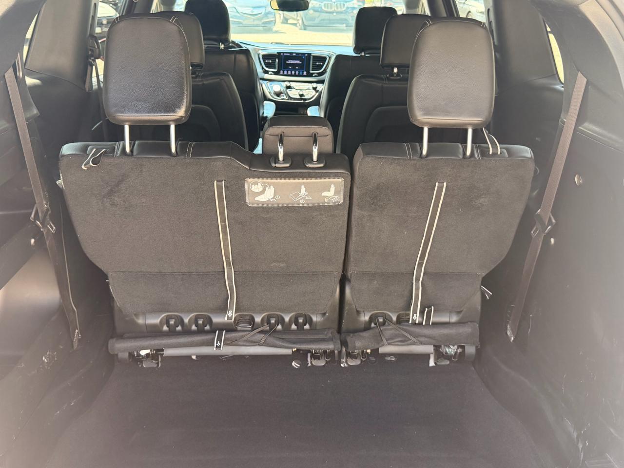 Chrysler Pacifica Touring L FWD 2018