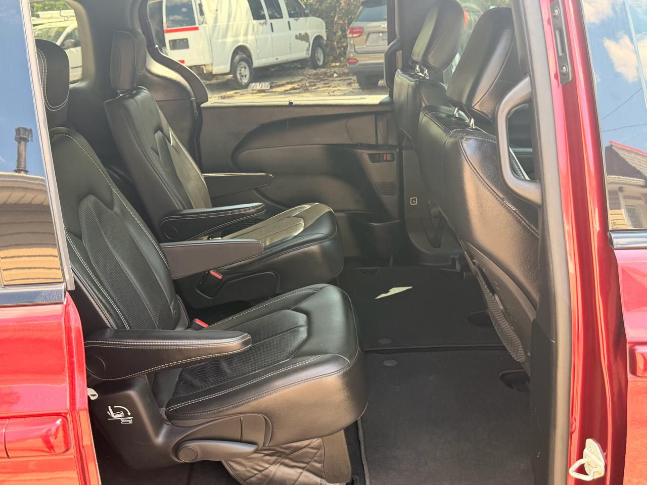Chrysler Pacifica Touring L FWD 2018