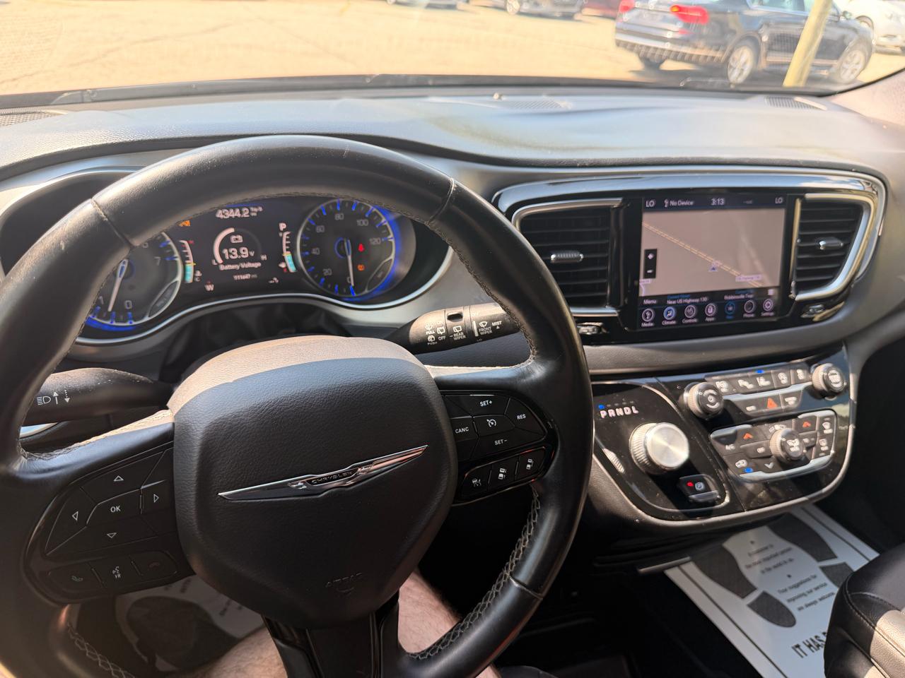 Chrysler Pacifica Touring L FWD 2018