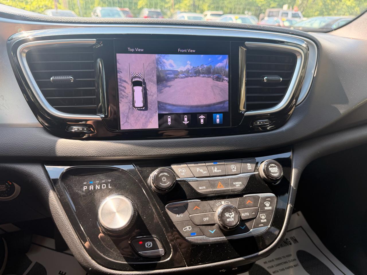 Chrysler Pacifica Touring L FWD 2018