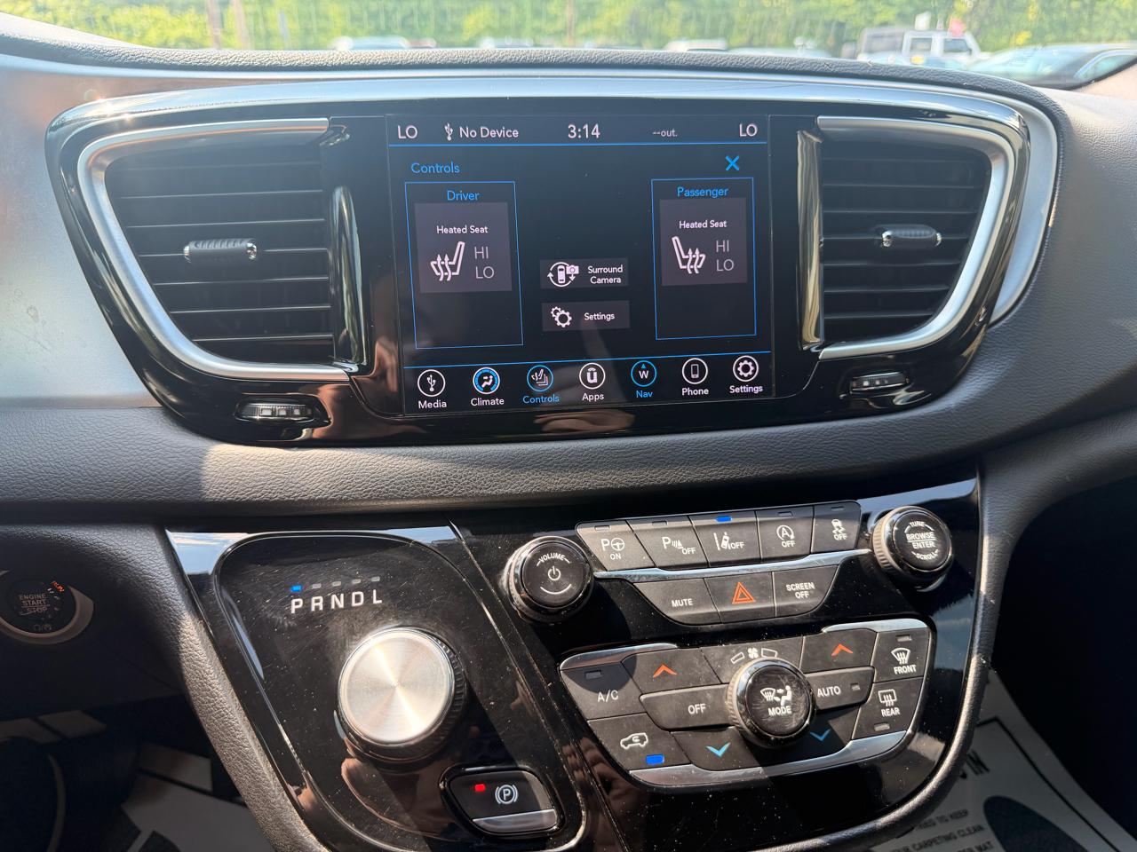 Chrysler Pacifica Touring L FWD 2018