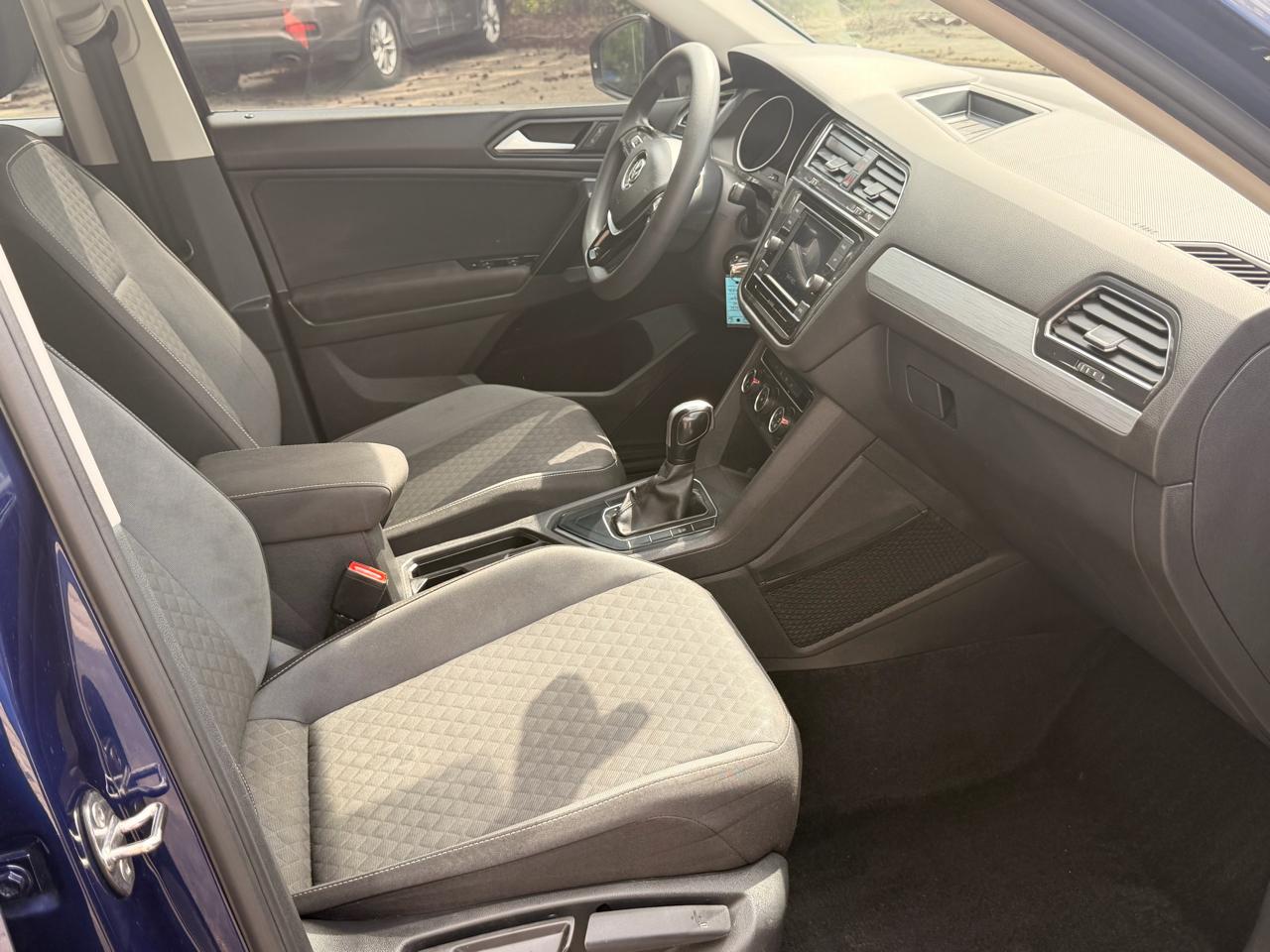 Volkswagen Tiguan 2.0T S FWD 2021