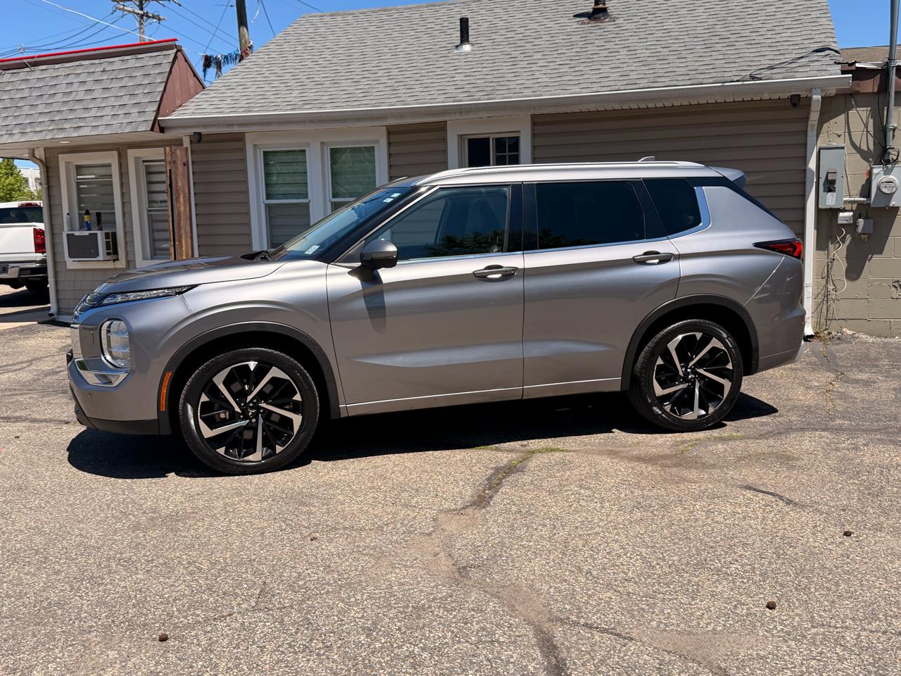 Mitsubishi Outlander SEL S-AWC 2022