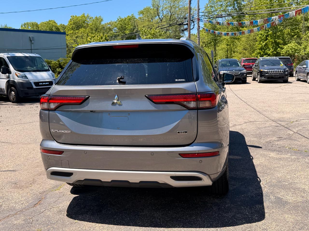 Mitsubishi Outlander SEL S-AWC 2022